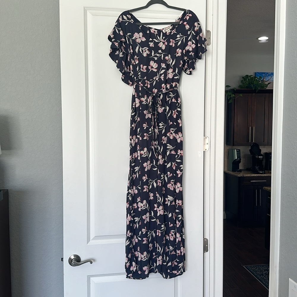 Billabong Women’s Size Medium Fluttering Heart Jumpsuit.